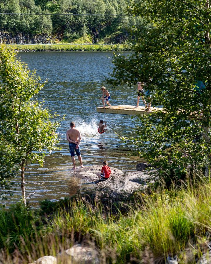 ホテル Sirdal Fjellpark Tjorhom エクステリア 写真